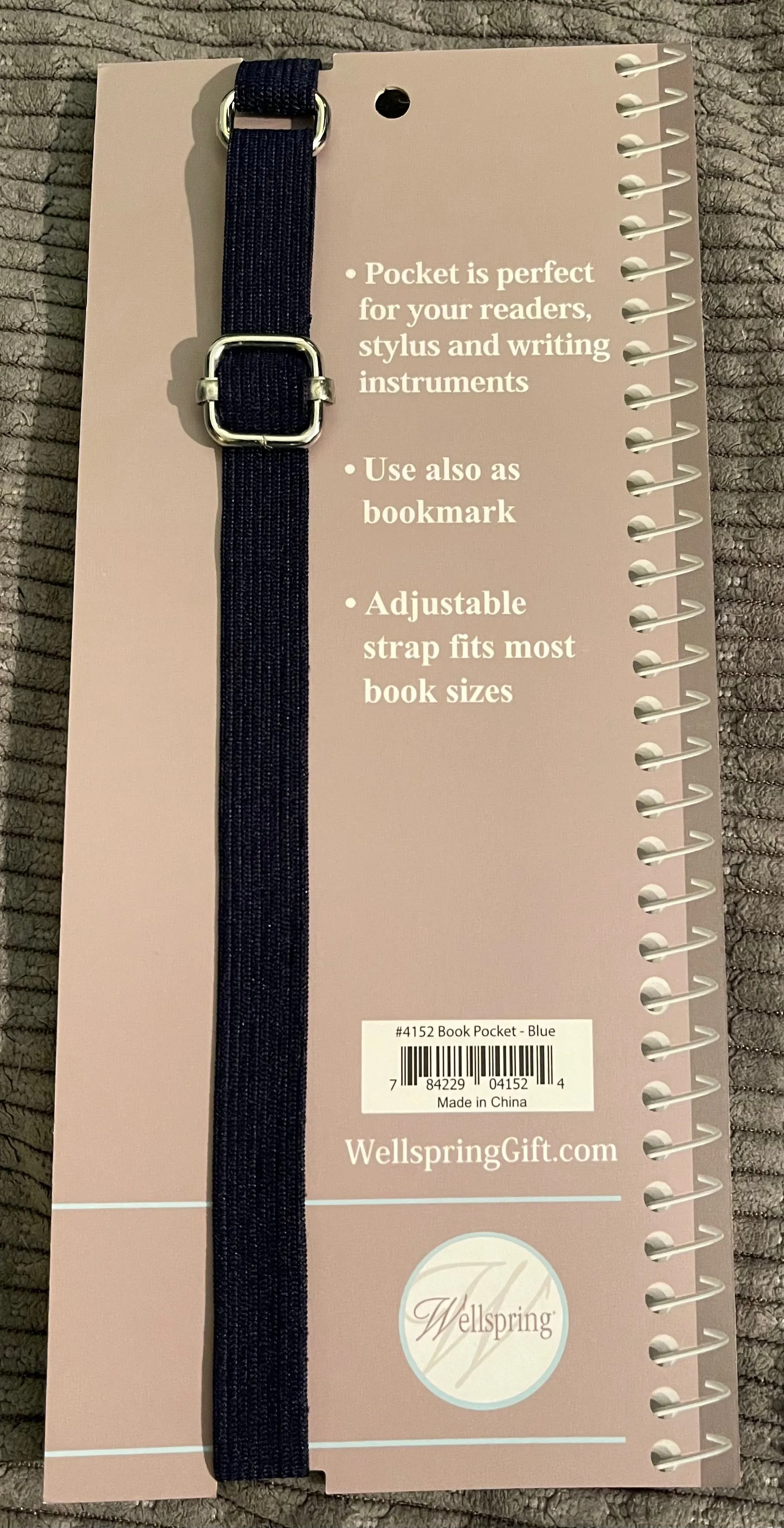 Book pockets