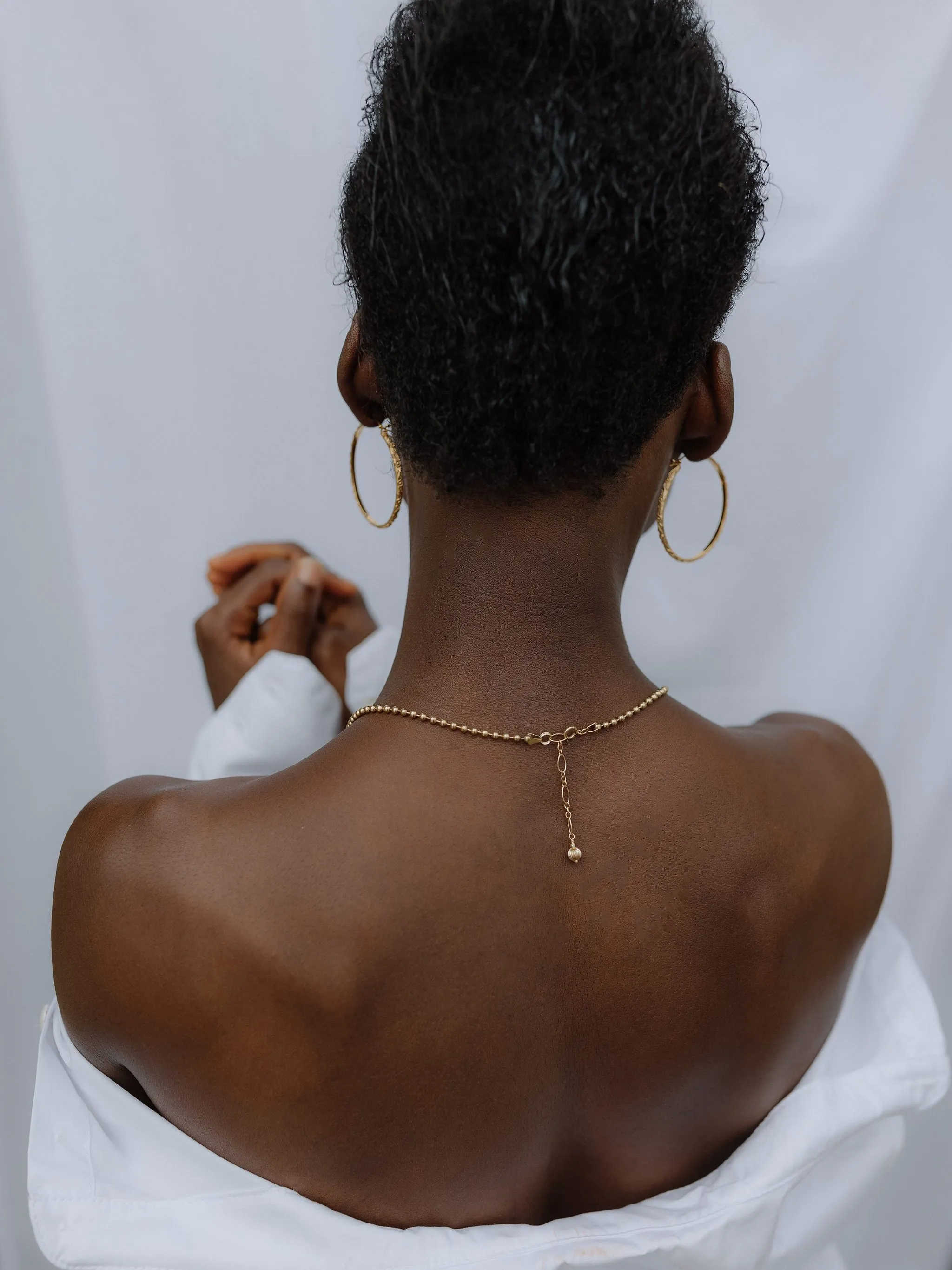 Daisy Chain Hoops | Medium | Gold