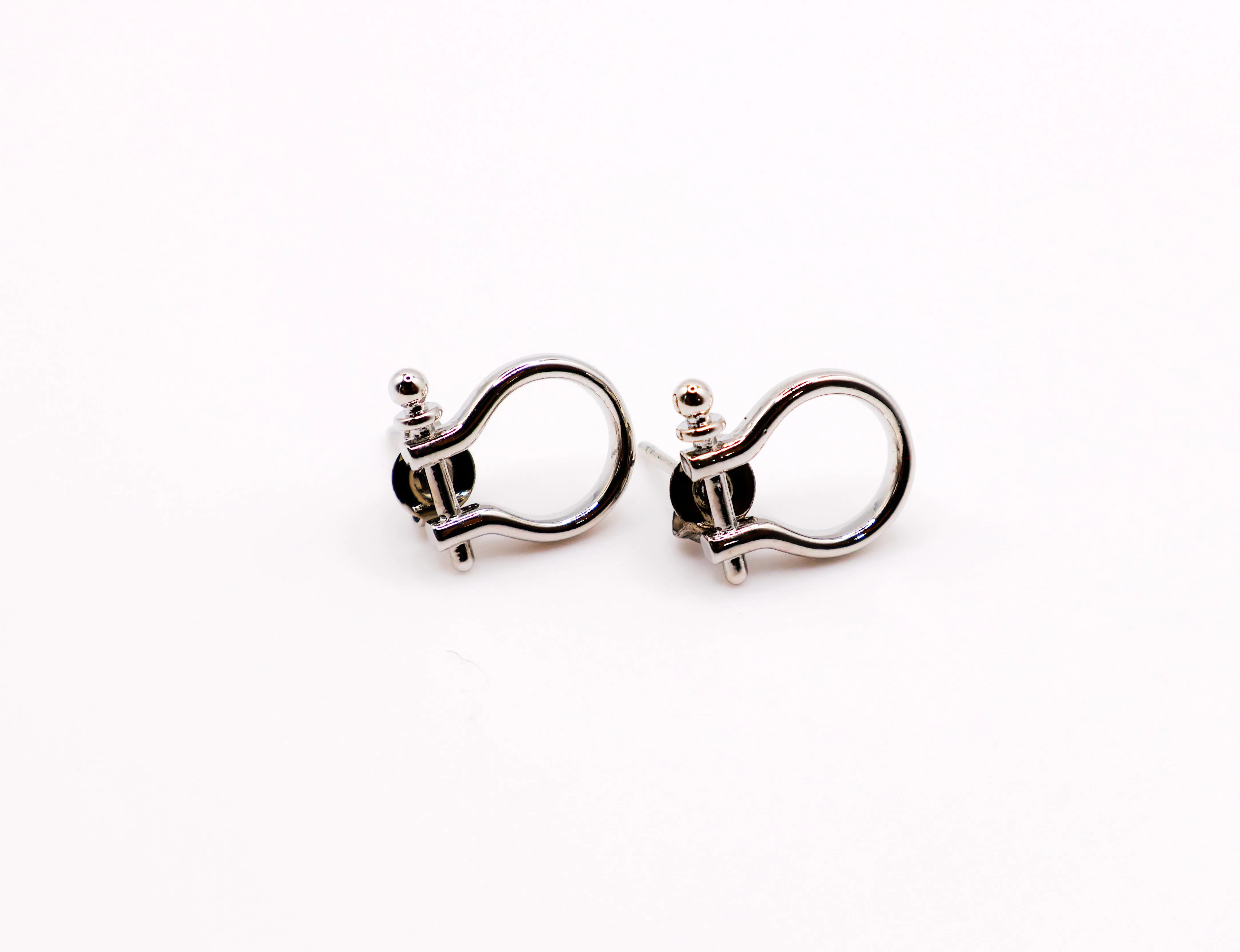 Whimsical White Gold Horseshoe Earrings